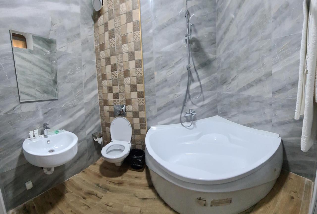 Riverside Boutique Hotel Αλμάτι Εξωτερικό φωτογραφία